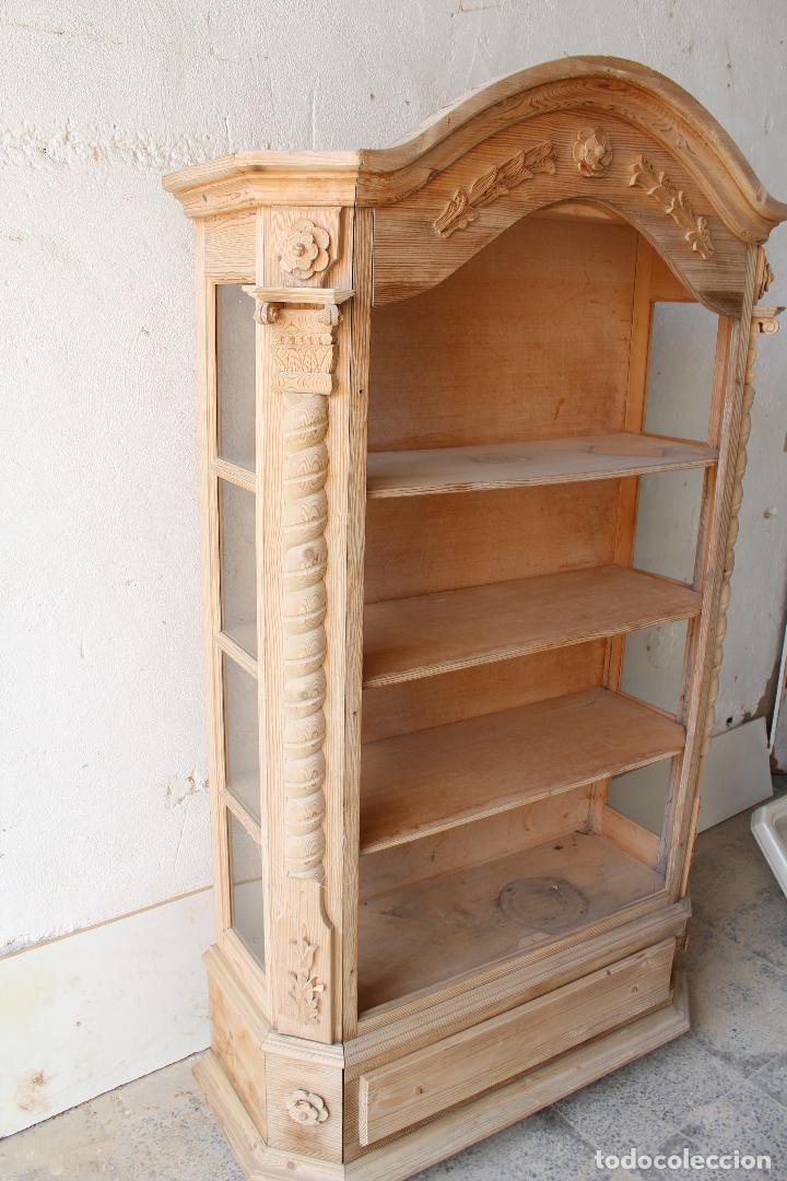 Antig&uuml;edades: vitrina de madera para restaurar - Foto 7