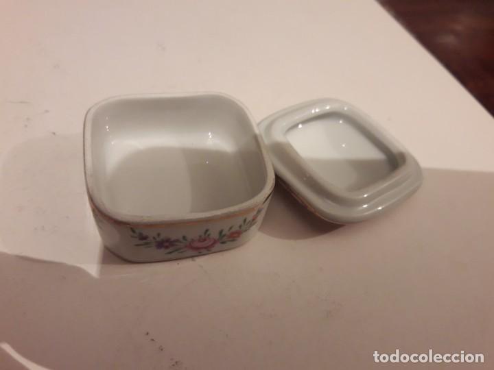 Antig&uuml;edades: Caja porcelana - Foto 2