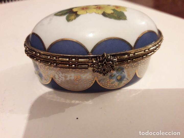 Antig&uuml;edades: Caja porcelana - Foto 1