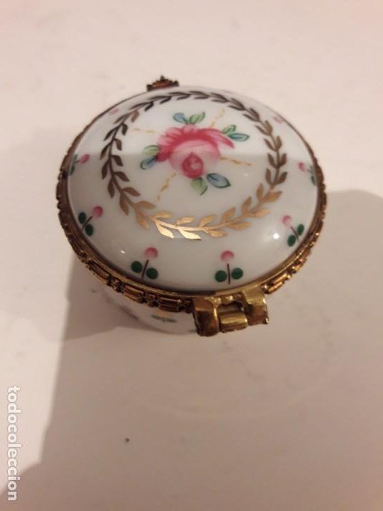 Antig&uuml;edades: Caja porcelana - Foto 1