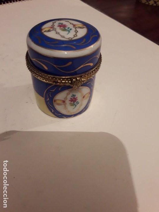 Antig&uuml;edades: Caja porcelana - Foto 1