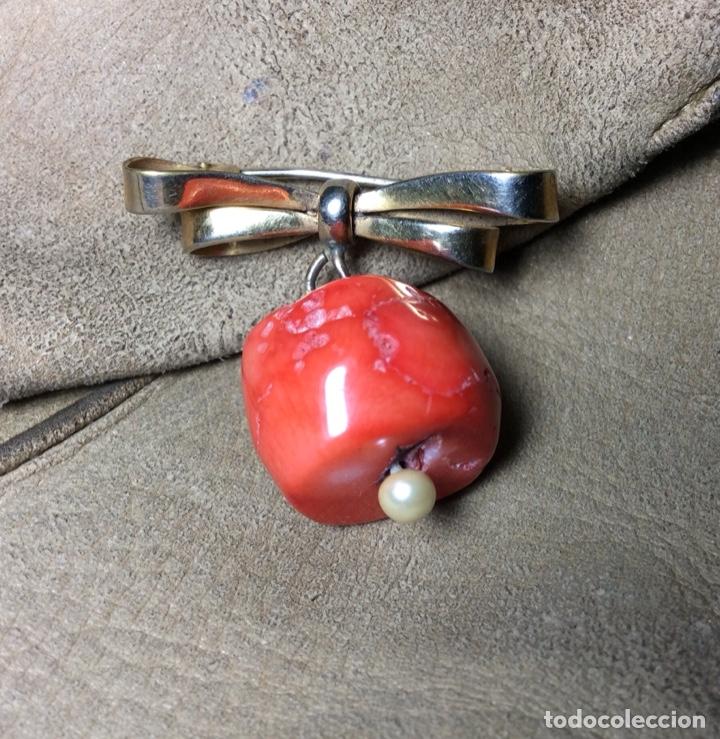 Antig&uuml;edades: Antiguo broche franc&eacute;s con coral - Foto 2