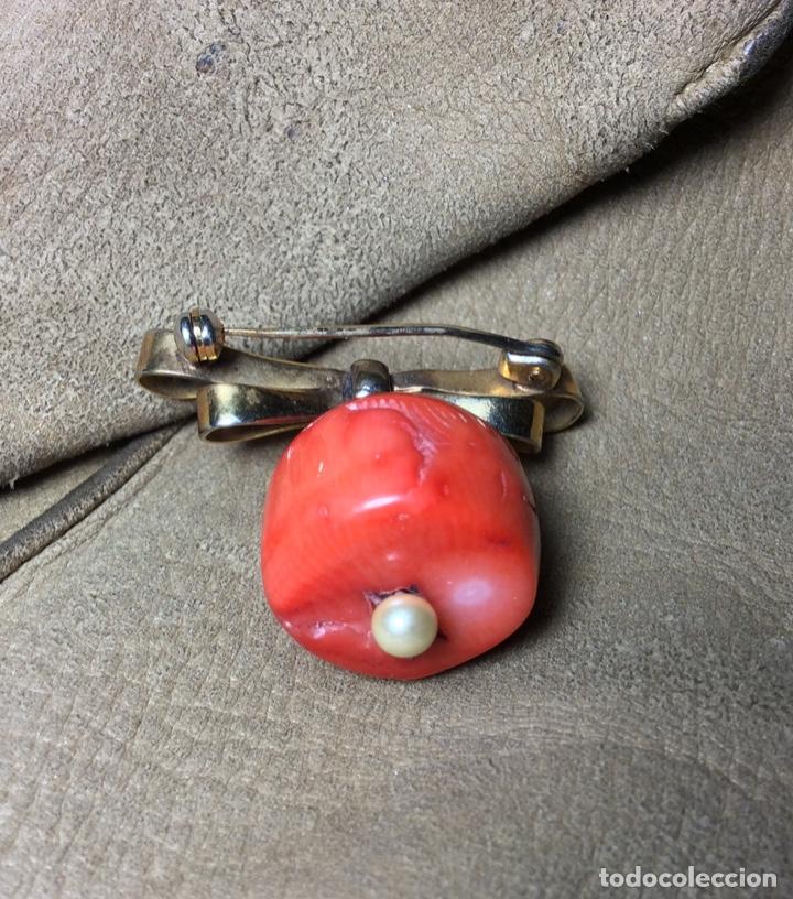 Antig&uuml;edades: Antiguo broche franc&eacute;s con coral - Foto 3