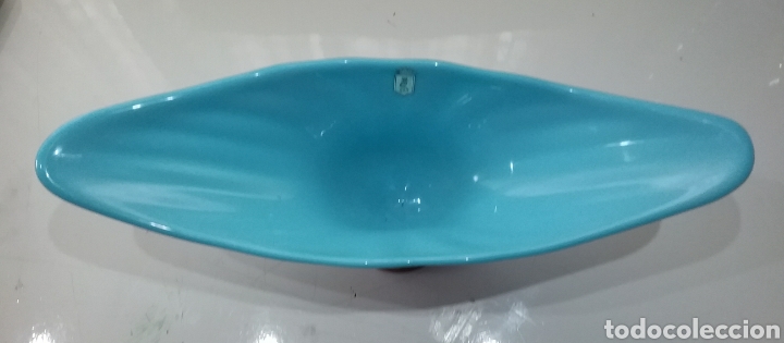 Antig&uuml;edades: Centro en cristal opalina azul con base en plata. - Foto 2