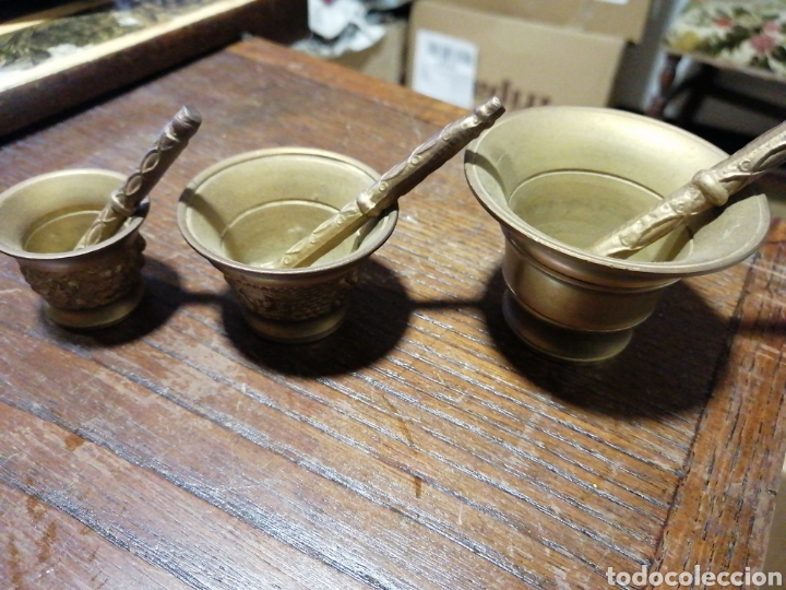 Antig&uuml;edades: Tres almirez de bronce. - Foto 3