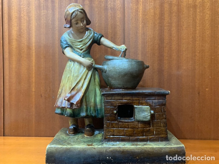 Antig&uuml;edades: Cocinera