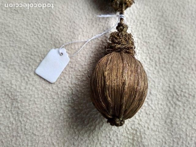 Antig&uuml;edades: ANTIGUO BORLON DE HILO DORADO - Foto 2