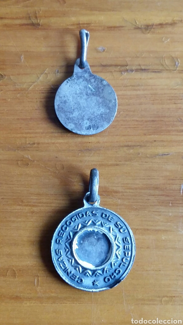 Antig&uuml;edades: Dos antiguas medallas - Foto 2