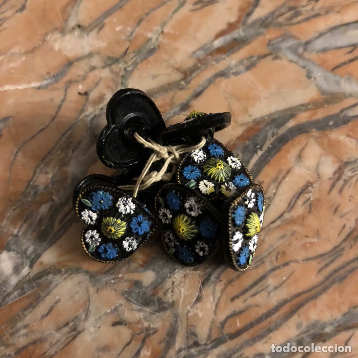 Antig&uuml;edades: 8 preciosos antiguos botones con flores de esmaltes - Foto 3