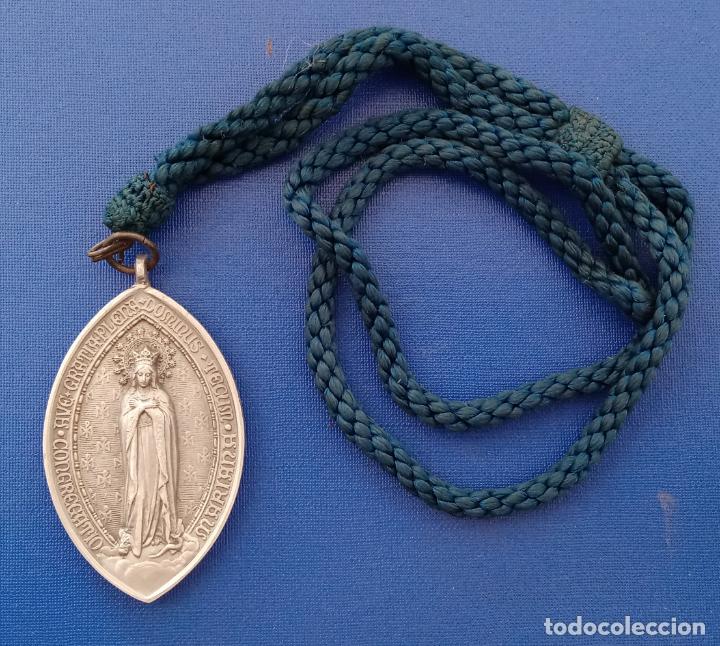 Antig&uuml;edades: MEDALLA RELIGIOSA CON CORD&Oacute;N. VIRGEN. EN ALUMINIO - Foto 1