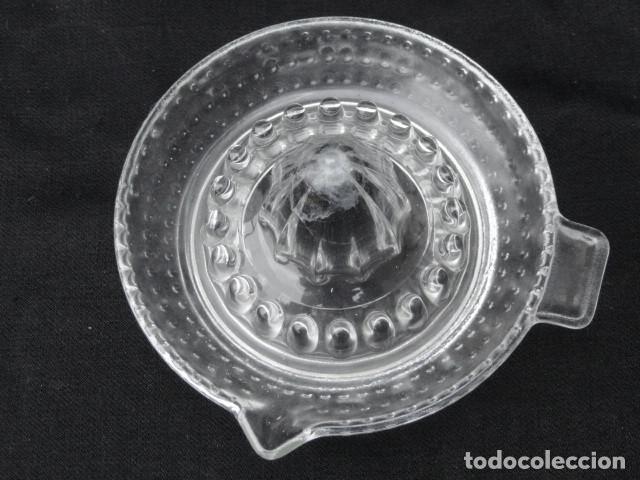 Antig&uuml;edades: EXPRIMIDOR C&Iacute;TRICOS DE CRISTAL. - Foto 2