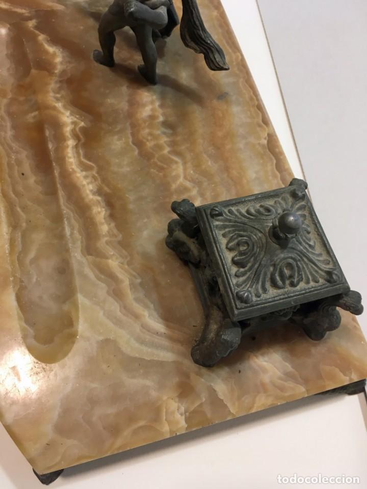 Antig&uuml;edades: Escriban&iacute;a de m&aacute;rmol y bronce - Foto 7