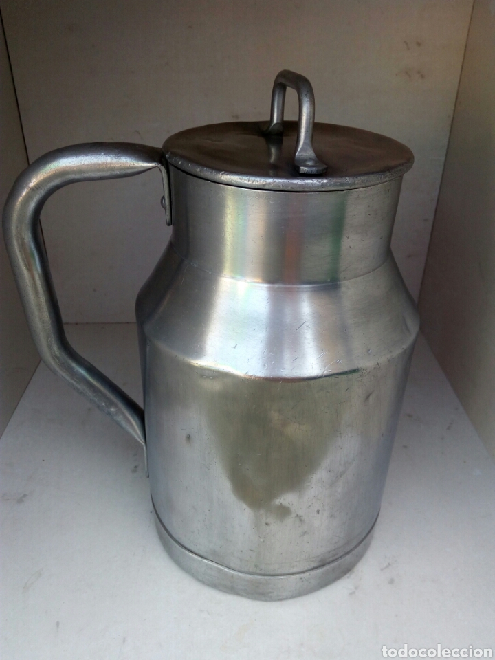 Antig&uuml;edades: Lechera de aluminio a&ntilde;os 60 - Foto 3