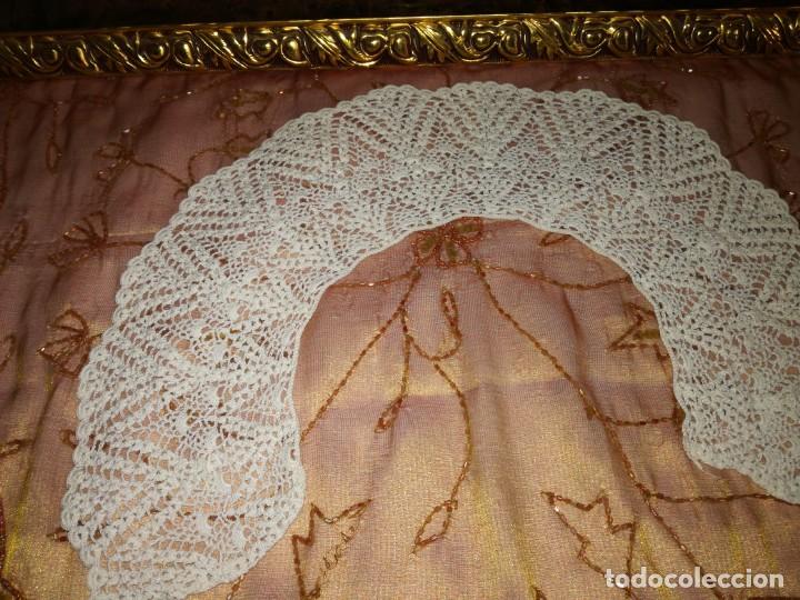 Antig&uuml;edades: Cuello de encaje de ganchillo - Foto 1