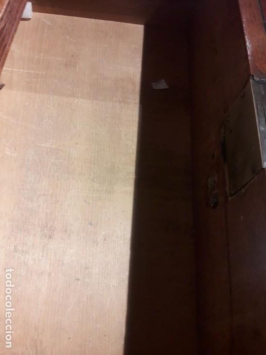 Antig&uuml;edades: C&oacute;moda - Foto 4