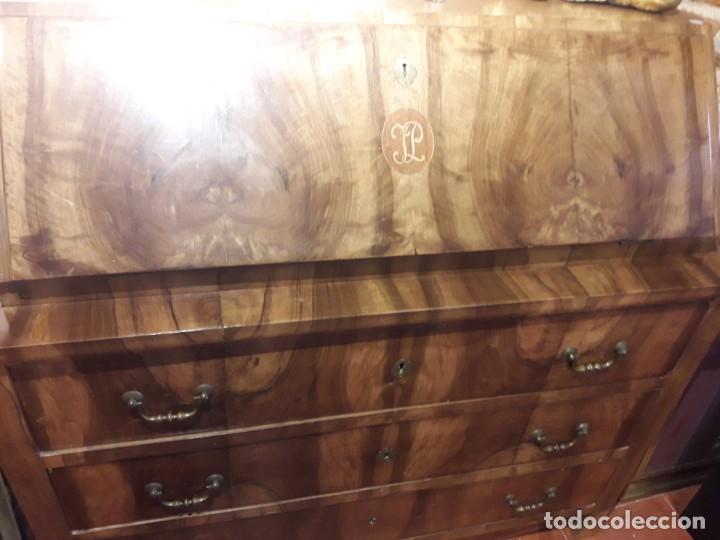 Antig&uuml;edades: Escritorio Isabelino - Foto 3