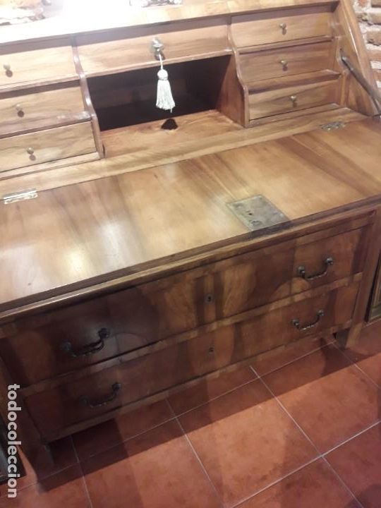 Antig&uuml;edades: Escritorio Isabelino - Foto 5