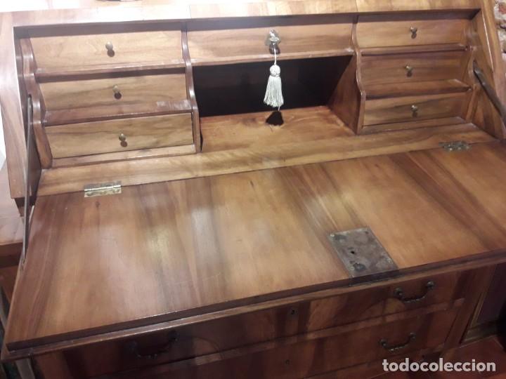 Antig&uuml;edades: Escritorio Isabelino - Foto 6