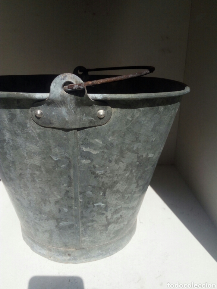 Antig&uuml;edades: Cubo de zinc - Foto 2