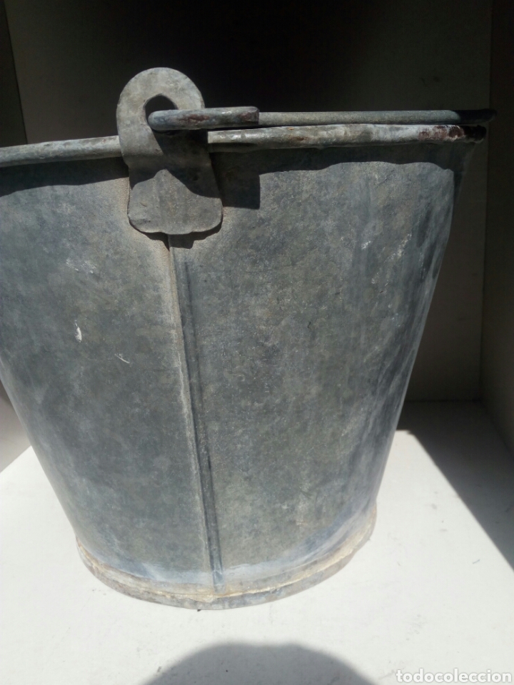 Antig&uuml;edades: Cubo de zinc - Foto 2
