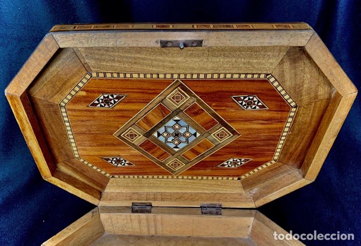 Antig&uuml;edades: Caja arabesca con incrustaciones S.19 - Foto 4