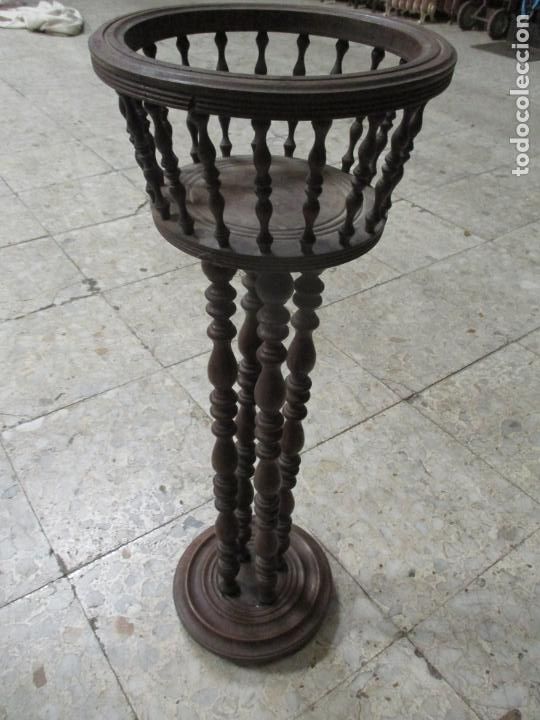 Antig&uuml;edades: MACETERO TORNEADO - Foto 2