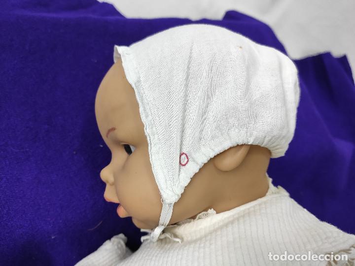 Antig&uuml;edades: Antiguo gorro de criatura - Foto 1