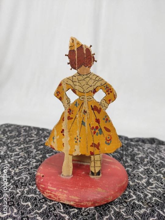 Antig&uuml;edades: Fallera. Imagen de valenciana - Foto 3