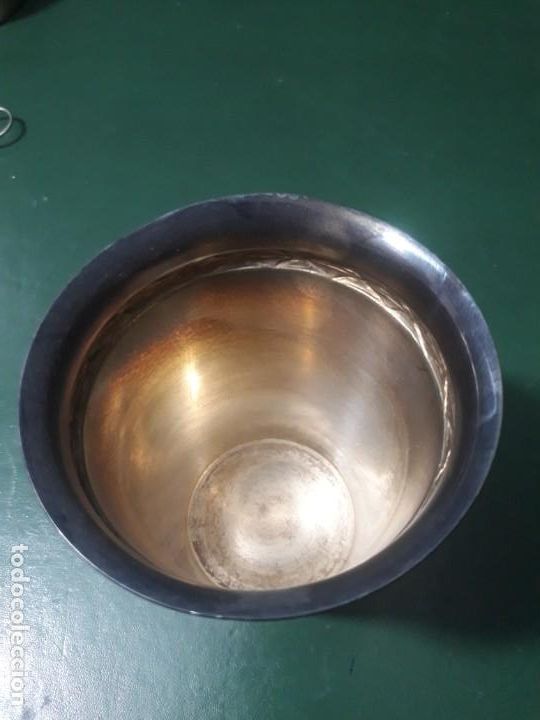 Antig&uuml;edades: Baso de metal plateado - Foto 2