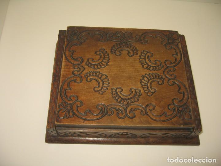 Antig&uuml;edades: CAJA DE MADERA ANTIGUA TALLADA - Foto 1