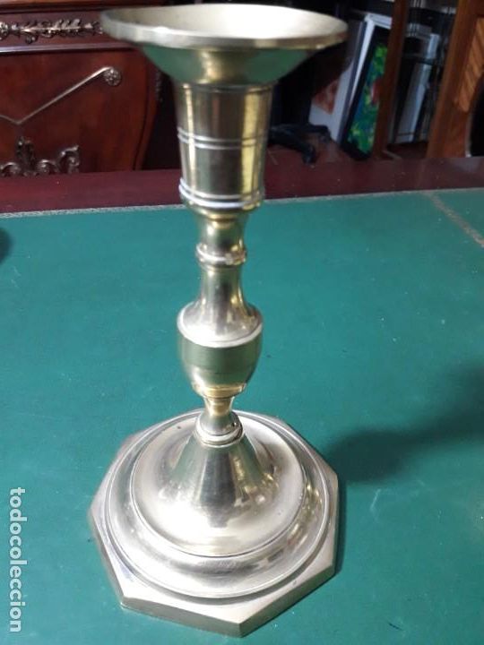 Antig&uuml;edades: Candelero Isabelino - Foto 1