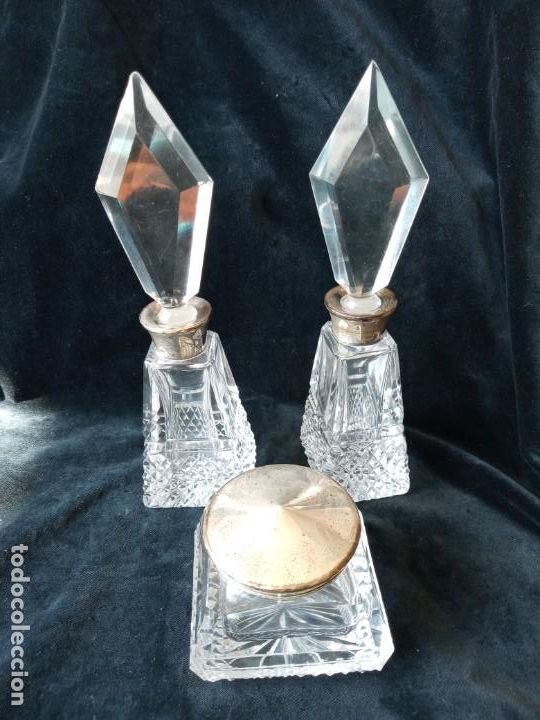 Antig&uuml;edades: Juego de tocador de cristal y plata - Foto 1