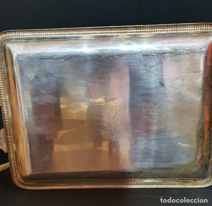Antig&uuml;edades: Bandeja rectangular con asas plateada - Foto 2