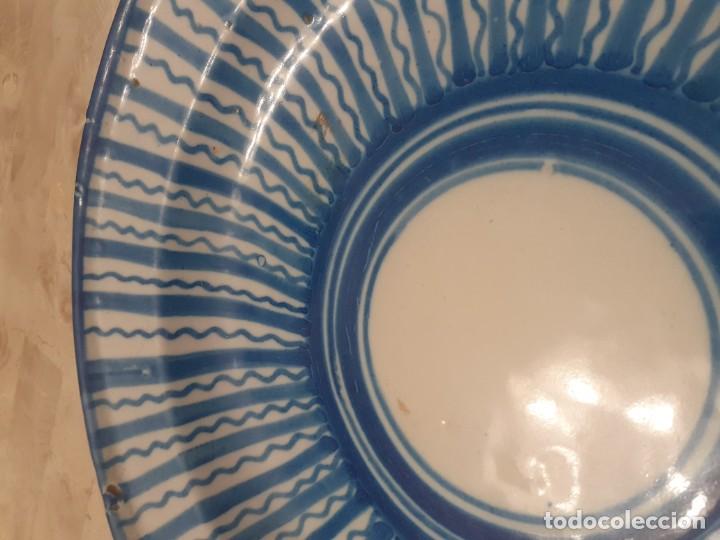 Antig&uuml;edades: Antiguo y gran plato de cer&aacute;mica - Foto 2