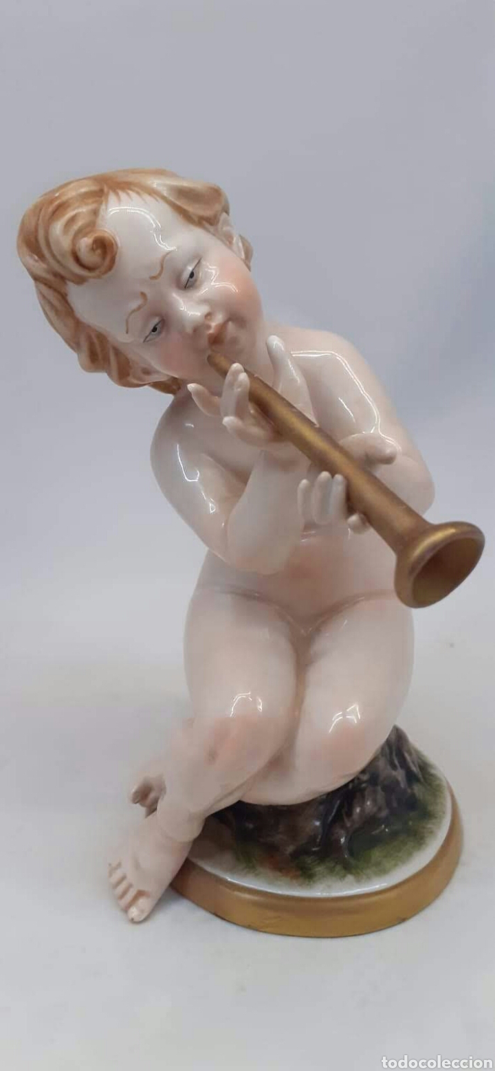 Antig&uuml;edades: Antiguo querubin con flauta porcelana Galos