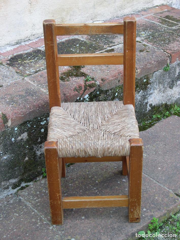 Antig&uuml;edades: DOS SILLITAS EN PINO Y ENEA - Foto 2
