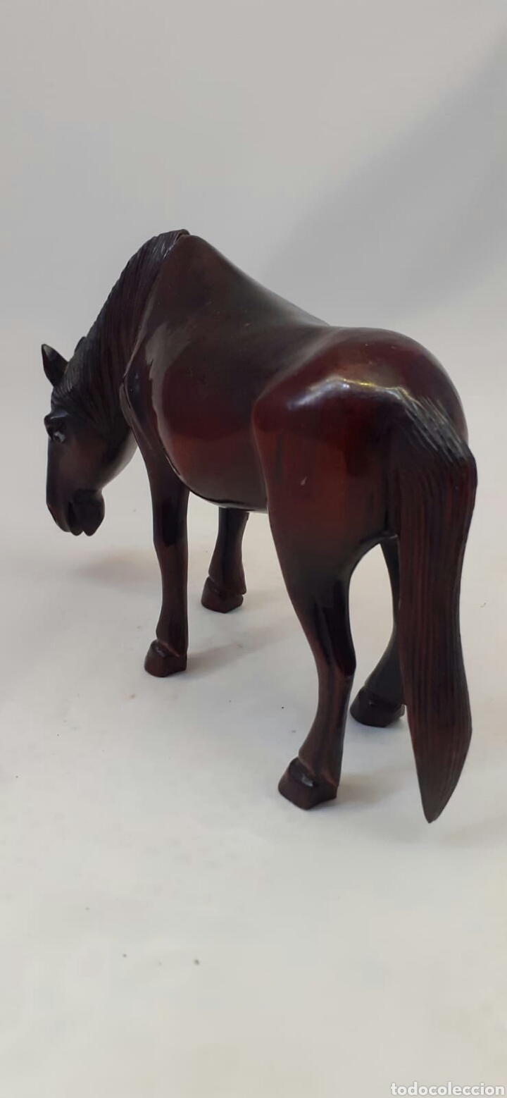 Antig&uuml;edades: Caballo de madera con ojos de cristal - Foto 5