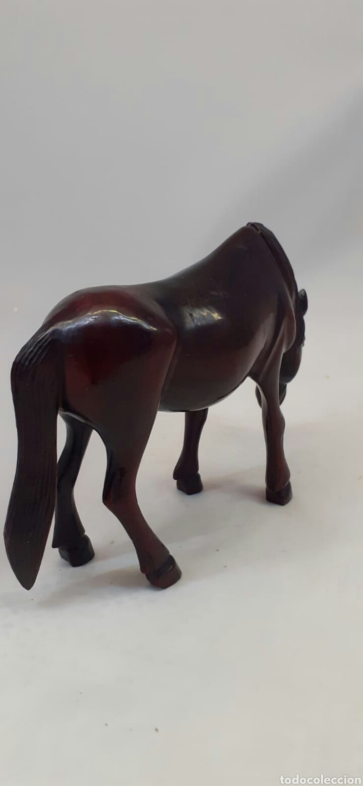 Antig&uuml;edades: Caballo de madera con ojos de cristal - Foto 7