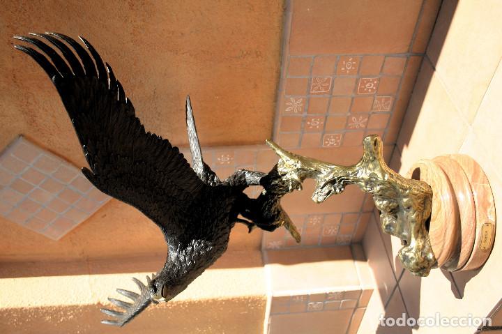 Antig&uuml;edades: Aguila bronce Soher - Foto 2
