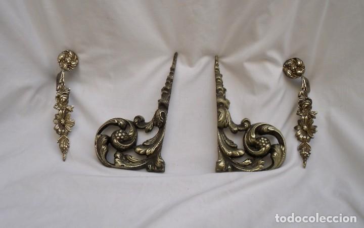 Antig&uuml;edades: embellecedores de bronce para mueble - Foto 1