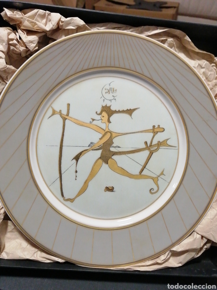 Antig&uuml;edades: Plato Dali Danza Infinita. - Foto 1