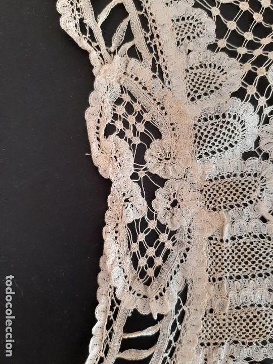 Antig&uuml;edades: Gran cuello de encaje s. XIX - Foto 3