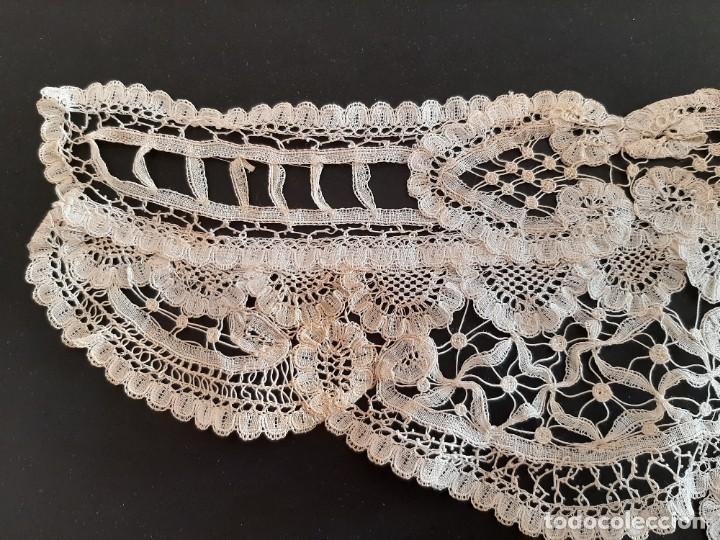 Antig&uuml;edades: Gran cuello de encaje s. XIX - Foto 4