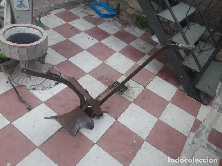 Antig&uuml;edades: ANTIGUO ARADO - Foto 1