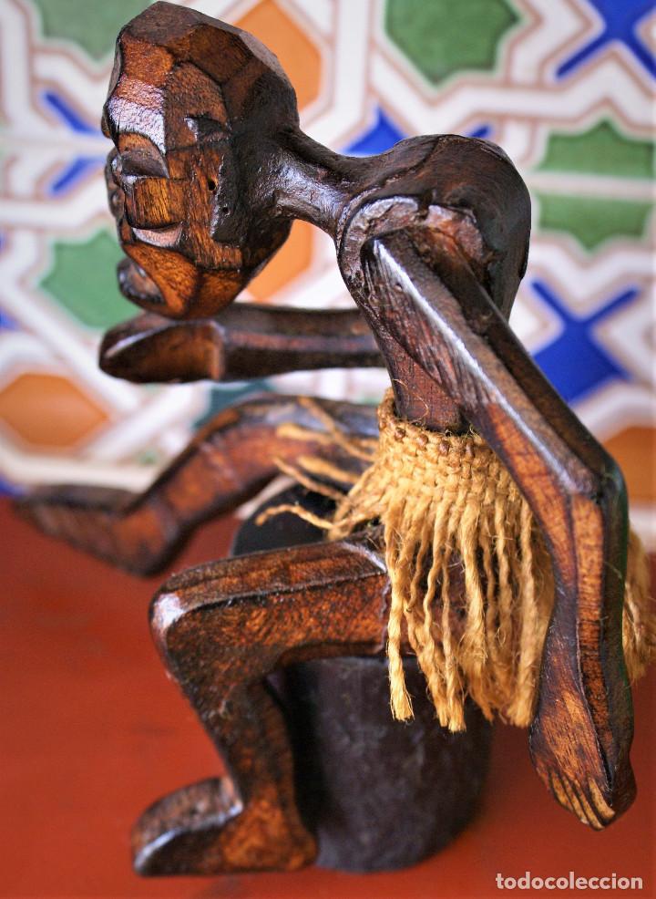 Antig&uuml;edades: Figura en madera de anciano africano - Foto 4
