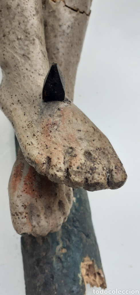 Antig&uuml;edades: Cristo tallado en madera estucada y policromada - Foto 21