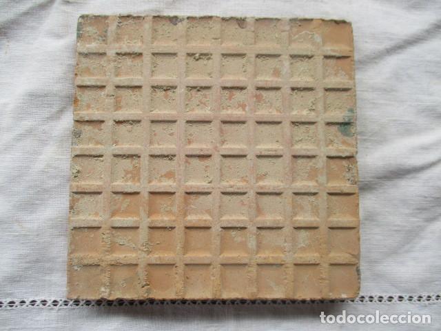 Antig&uuml;edades: Azulejo antiguo bien conservado - Foto 2