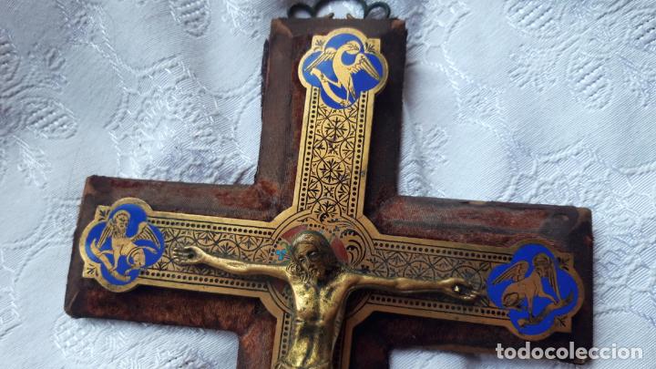 Antig&uuml;edades: Crucifijo antiguo bronce y esmalte - Foto 3