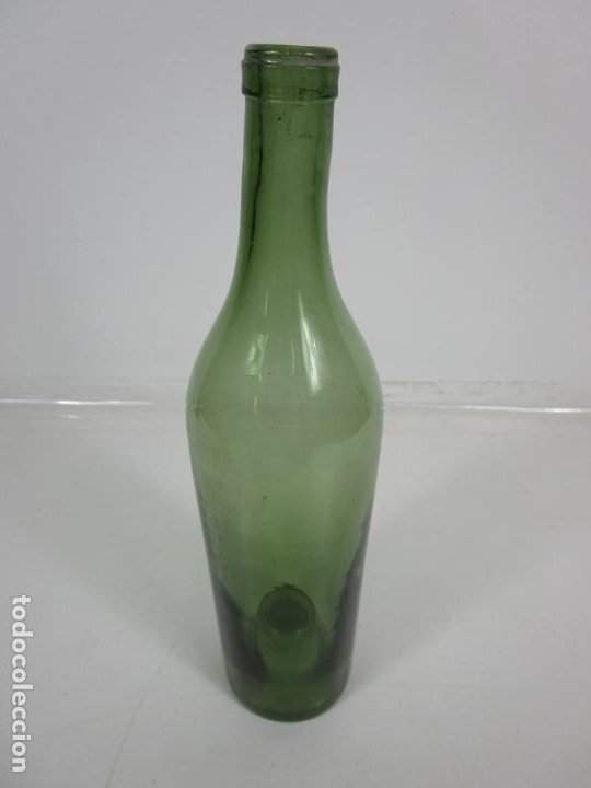 Antigüedades: Curiosa Botella Cristal Soplado Catalán - Vidrio Color Verde - Sello Grabado - S. XVIII-XIX - Foto 11 - 199577278