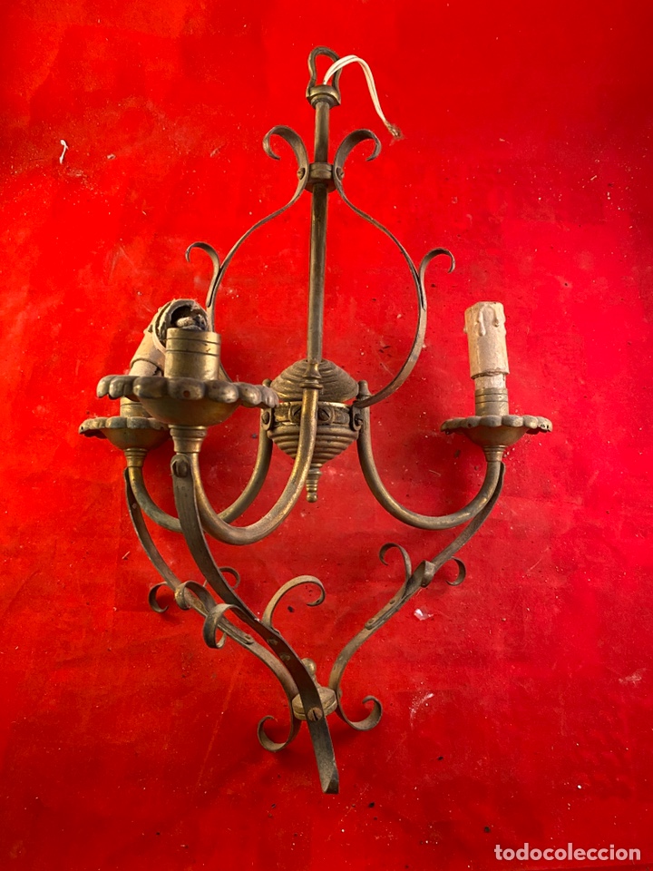 Antig&uuml;edades: Antigua l&aacute;mpara